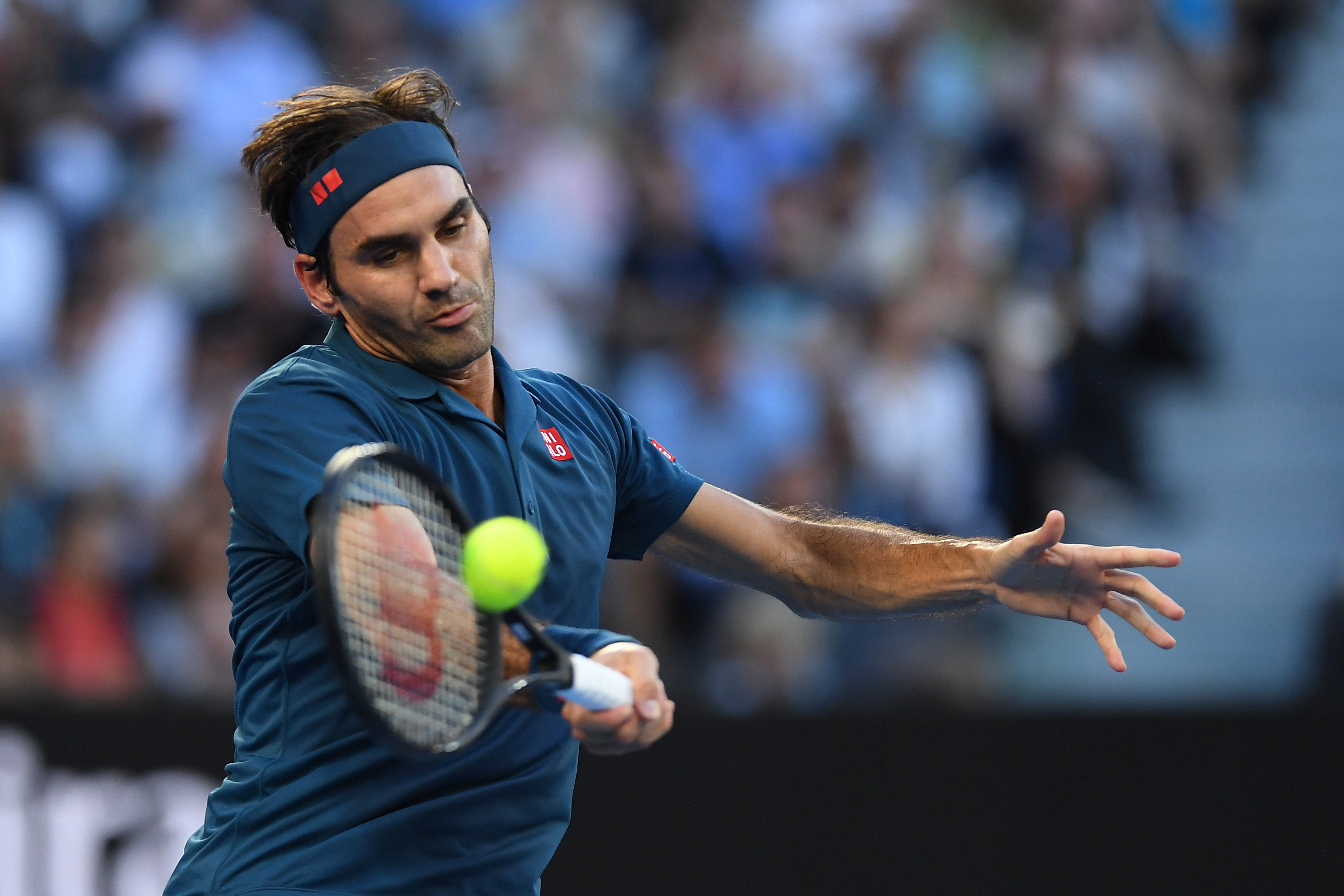 费德勒在IG比赛中重要助攻，夺冠引发热议！