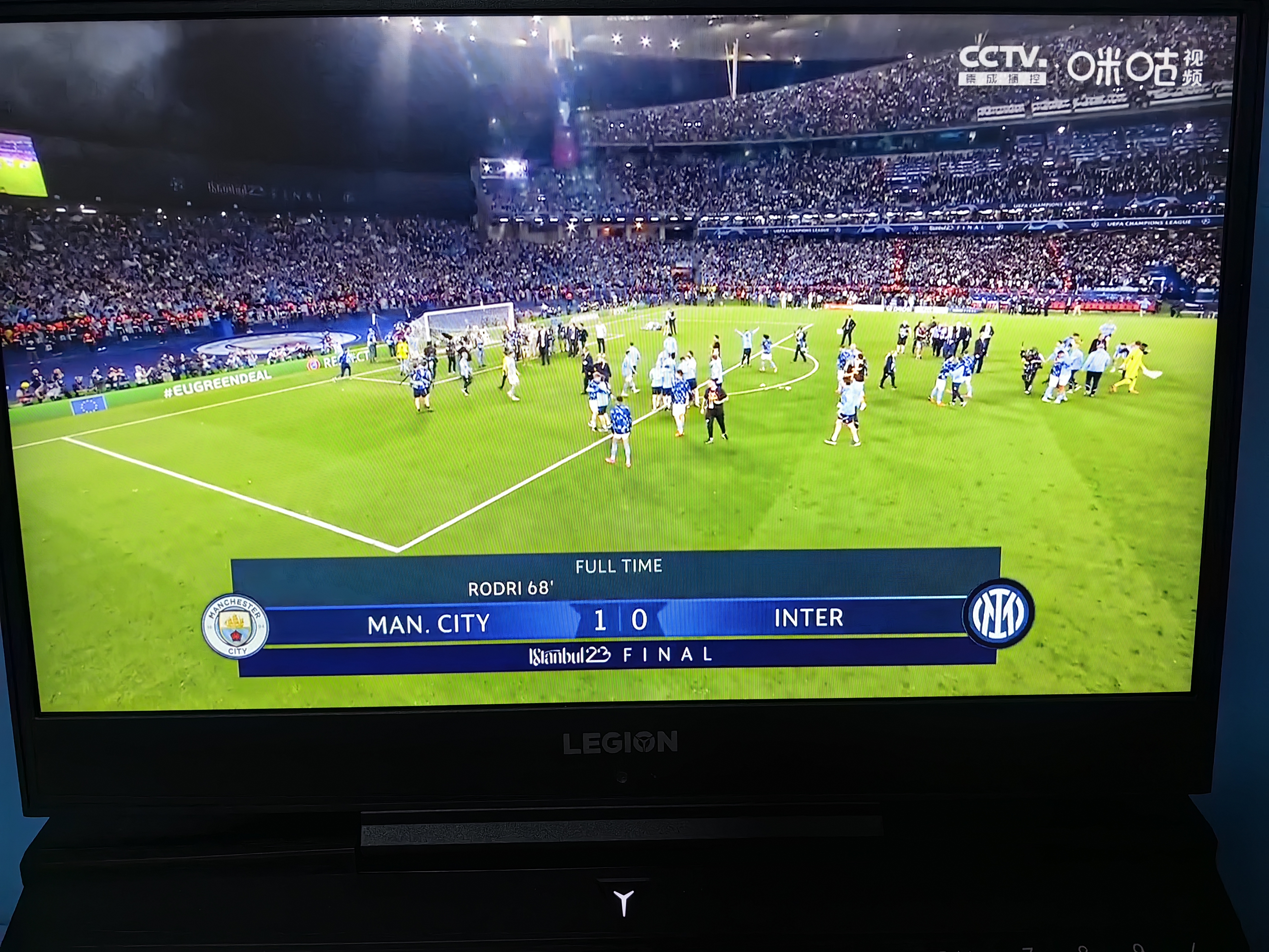 阿扎伦卡迎来七赛季出色发挥，切尔西观众热烈欢呼！